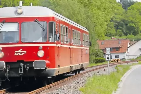 Die Modernisierung der Wieslauterbahnstrecke im Dahner Felsenland und ebenso eine Anbindung an den Rheinland-Pfalz-Takt käme vor