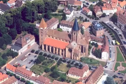 Die Klöster des Landdekanats Weißenburg (hier die Abteikirche St. Peter- und-Paul), einst sichere Einkunftsquelle des Bistums Sp