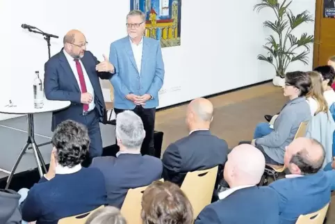 Warb im Westflügel der Orangerie mit viel Herzblut für Europa: Martin Schulz, der ehemalige Präsident des EU-Parlaments (links).