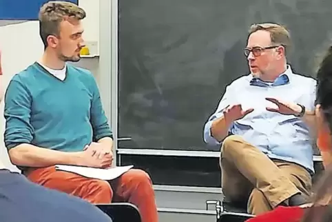 Der Wachenheimer Michael Reuther (rechts) bei einer Podiumsdiskussion in Mannheim.