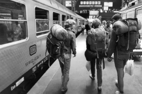 Zwischen Elekrogeräten und betrunkenen Dänen im Zug durch Europa unterwegs: In den 1980ern ein Massenphänomen.  Foto: dpa