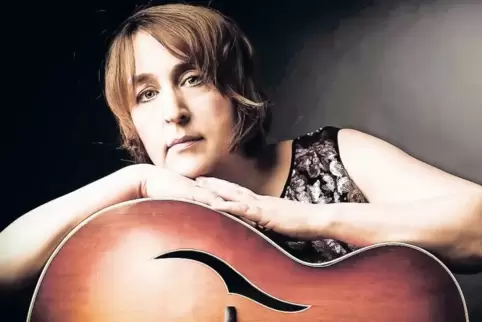 Vanessa Novak hat ihren erlernten Beruf als Krankengymnastin aufgegeben, um sich ganz der Musik zu widmen.
