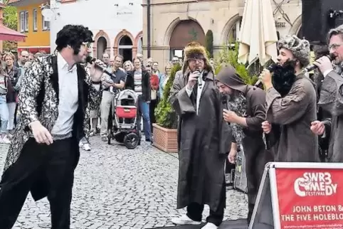 Comedy gab’s in diesem Jahr erstmals auch auf dem Römerplatz.