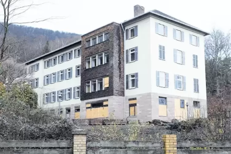 Seit fast 20 Jahren steht das einstige BASF-Studienhaus leer. Nun will ein Investor ihm neues Leben einhauchen.