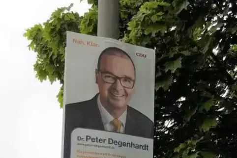Derzeit kommt man an ihnen nicht vorbei: Wahlplakate, hier in Kindsbach. Foto: Böhmer