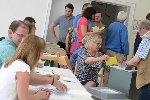 In der Grundschule Maikammer war am Sonntag viel los. Foto: Linzmeier-Mehn