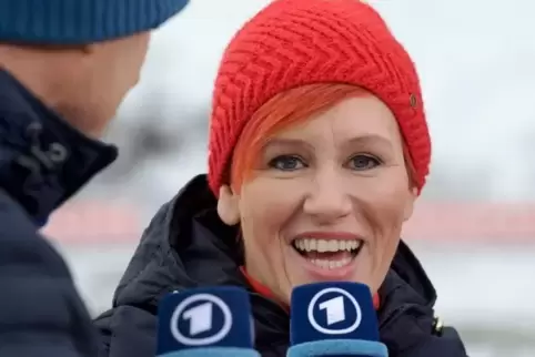 Kati Wilhelm kennen die jüngeren Biathlon-Fans als Expertin am Mikrofon der ARD. Foto: IMAGO