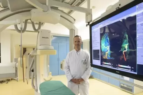 Der neue Radiologie-Chefarzt am Westpfalz-Klinikum heißt Reinhard Meier, ist 41 Jahre alt und in Erlangen geboren. Medzin studie