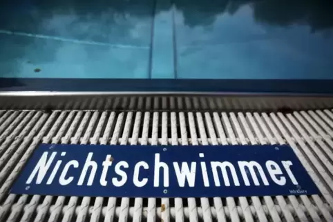 504 Menschen sind 2018 laut DLRG-Statistik bundesweit bei Badeunfällen ertrunken. Foto: dpa