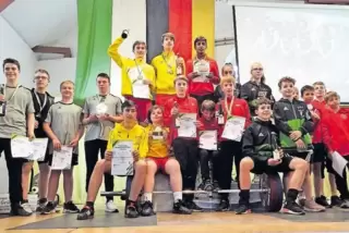 Aus jedem Bundesland stand am Ende ein Team auf dem Podest. Zusätzlich zum Pokal gab es einige Flaschen Pfälzer Traubensaft.