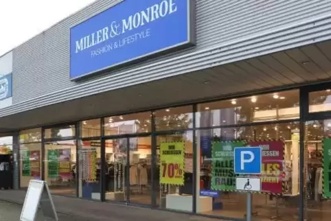 Seit einigen Tagen geschlossen. Die „Miller & Monroe“-Filiale in Germersheim. Wie es weiter geht, ist ungewiss. Eventuell überne