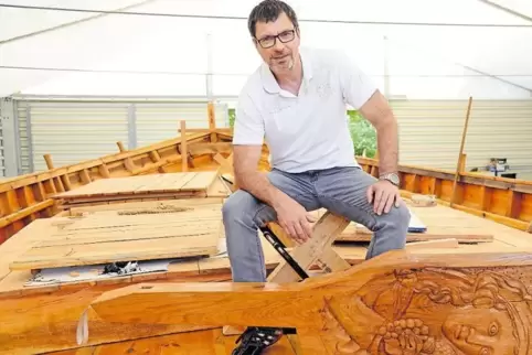 Projektleiter Christoph Schäfer an Deck der „Laurons 2“.