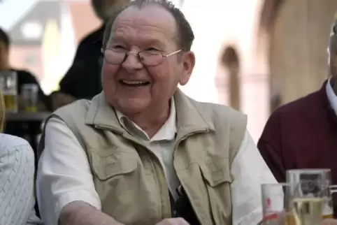 Kurt Ecker am Geburtstag: Freunde gaben ein Fest für ihn. Foto: BOLTE