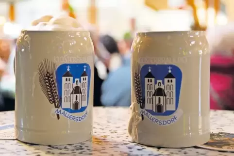 Kultbier auf dem Bierfest: das würzige Mallersdorfer Klosterbräu.