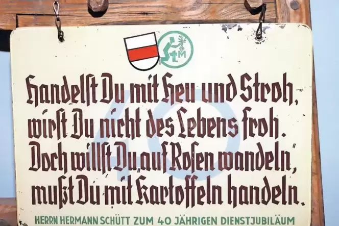 Ein Tag in Fußgönheim? Da muss man auf jeden Fall die Museen besuchen, zum Beispiel das Deutsche Kartoffelmuseum, finden beide O Ein Tag in Fußgönheim? Da muss man auf jeden Fall die Museen besuchen, zum Beispiel das Deutsche Kartoffelmuseum, finden beide O