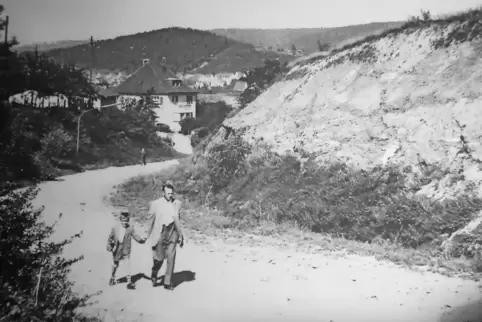 60 Jahre wird die Weißenburger Straße in Hauenstein alt. Sie gilt als erstes Teilstück der späteren „Kleinen Schuhstraße“ ins Go