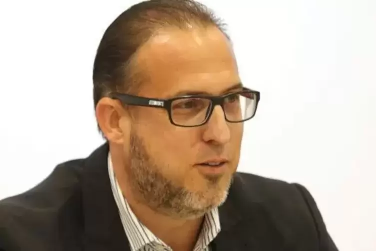Neuer B&uuml;rgermeister in Hagenbach ist Christian Hutter.  Foto: Iversen