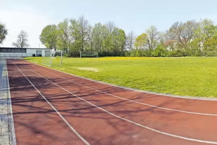 Auf einem Teil des Sportplatzes der Kurpfalzschule in Dannstadt-Schauernheim ist eine neue Kita f&uuml;r drei Gruppen geplant.