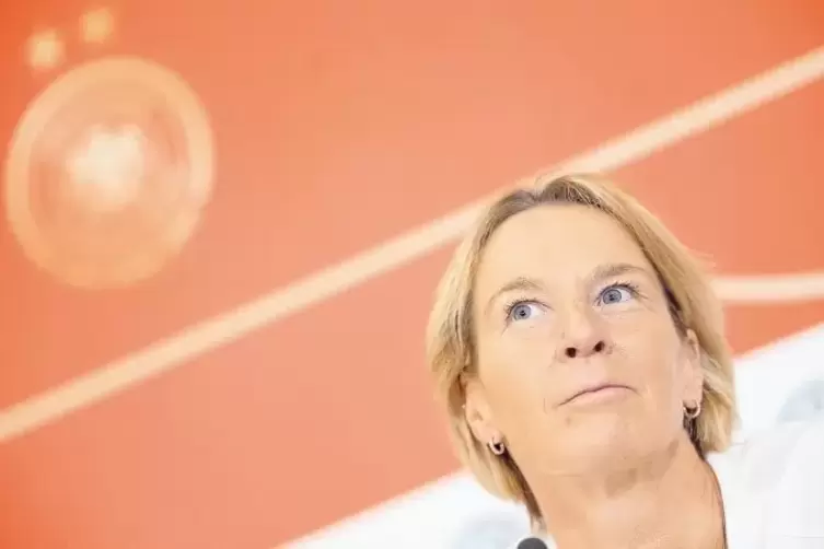 Gelassen: Bundestrainerin Martina Voss-Tecklenburg vor dem WM-Viertelfinale gegen Schweden.