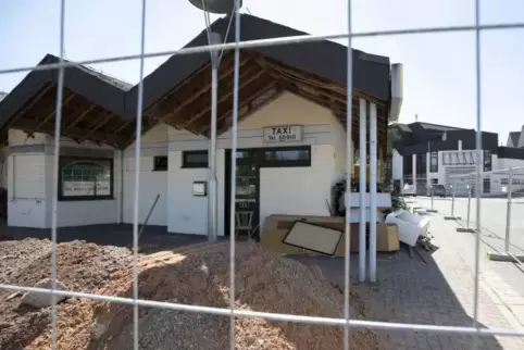 Der Kiosk am Busbahnhof soll in der kommenden Woche abgerissen werden. Foto: VIEW