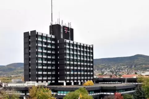Einst arbeiteten im Telekom-Hochhaus 2000 Menschen. Archivfoto: LM