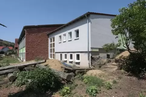 Der sinkende Grundwasserspiegel ist verantwortlich für das Absenken des Anbaus an der Grundschule in Gleiszellen-Gleishorbach. F