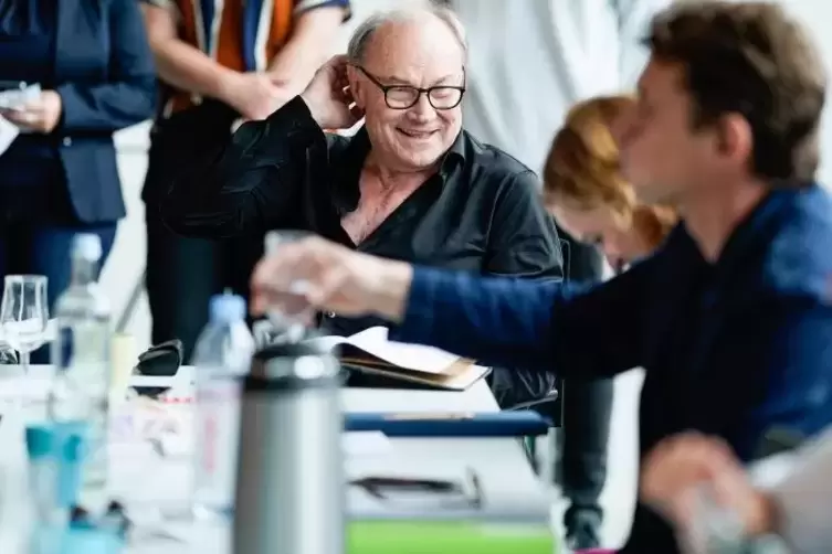 Probenstart mit Promi: Klaus Maria Brandauer spielt bei den Nibelungen-Festspielen in Worms den Hagen.  Archivfoto: dpa