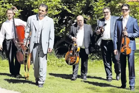 Sinti-Jazz und Swing: Das vielfach preisgekrönte „Romeo-Franz-Ensemble“ spielt beim Sommerfest im Rodalber Dr.-Lederer-Haus. Der
