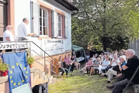 Warnfrid Grams und Gilles Amblard eröffnen die Wengelsart.