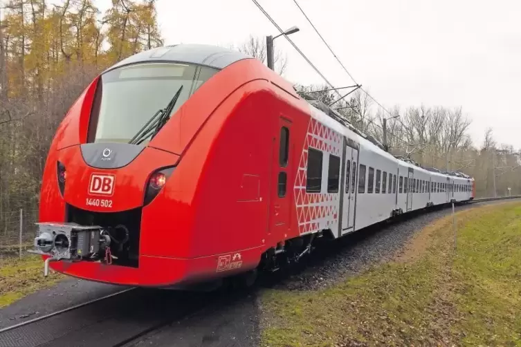 Ab 15. Dezember planmäßig auf der Regionalbahn-Linie Kaiserslautern–Trier im Einsatz: Die Coradia-Continental-Triebwagen der Bau