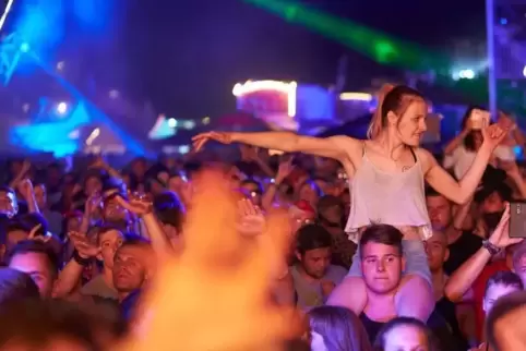 Vom 2. bis 4. August findet das Festival „Nature One“ auf der einstigen Raketenbasis Pydna bei Kastellaun im Hunsrück statt. Hie