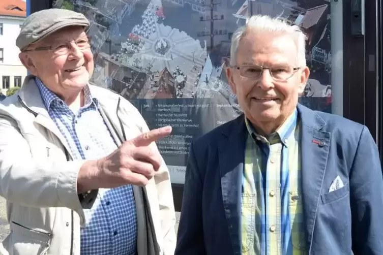 Hans Weckerle (links) und Günter Nesseler. Foto: Linzmeier-Mehn