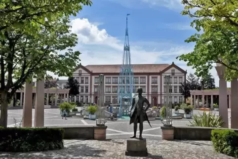 Auf dem Exerzierplatz in Pirmasens haben zeugen Spezialkräfte der Polizei gesehen.  Foto: bcr 