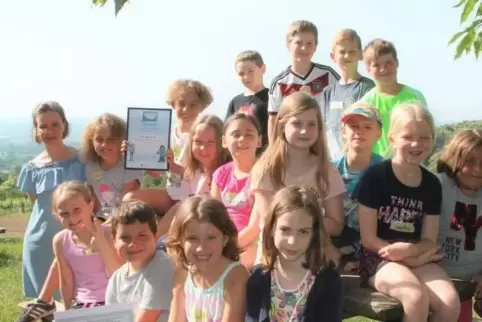 Stolz wie Oskar: Die Klasse 3b der Grundschule Dörrenbach.Foto: alve