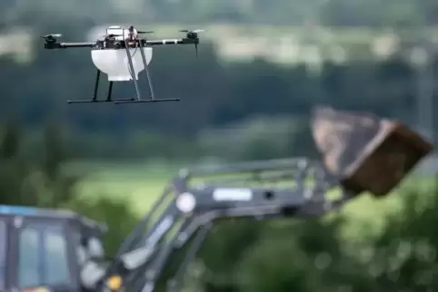 Drohnen spielen in der Landwirtschaft eine immer größere Rolle.  Foto: dpa