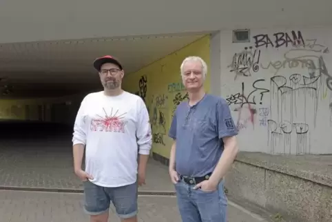 Erwarten heute Abend rund 200 Besucher: Michael Dester (links) und Holger Wieneke vom Klanghaus-Verein. ArchivFoto: KUNZ