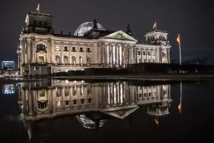Verbindung in die Hauptstadt: Am Entwurf für den Berliner Reichstag hat auch der Architekt der Neustadter Villa Böhm, Ludwig Lev