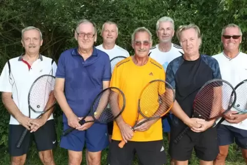 Schlagkräftig: von links Matthias Kummich, Holger Braun, Manfred Claus, Kurt Eckrich, Willi Reis, Rudi Weimer und Jürgen Vondung