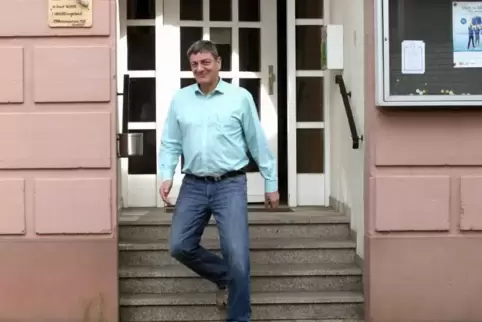 Hat das Rathaus inwischen verlassen: Ex-Bürgermeister Klaus Weiß. Archivfoto: Iversen