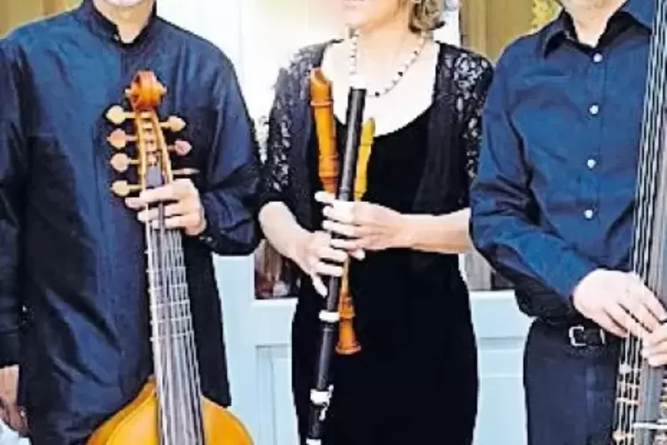 Gabriele Hilsheimer (Flöten), Michael Spengler (Gambe) und Johannes Vogt (Laute) sind das Ensemble Flauto con bassi.
