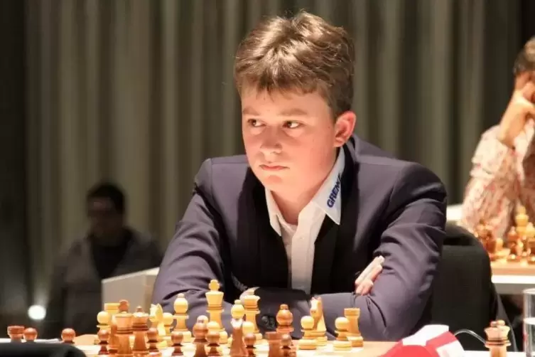 Schach scheint seine große Liebe zu sein: Vincent Keymer.  Foto: Georgios Souleidis/dpa