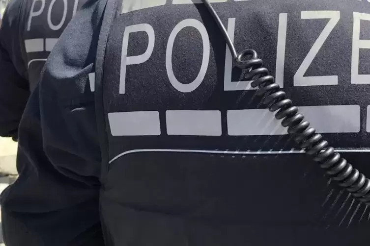 Die Polizei hat in der Nacht zum Dienstag in Haßloch eine Tasche mit Drogen gefunden. Foto: Hartschuh