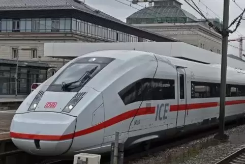 Die neuen ICE 4 sollen auch auf der Linie von Stuttgart über Mannheim (Foto) nach Hamburg eingesetzt werden.  Foto: KUNZ
