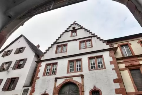 Wenn der Finanzzuschuss des Landes eintrifft, beginnen die Arbeiten am „Haus Lotter“.  Foto: Mehn