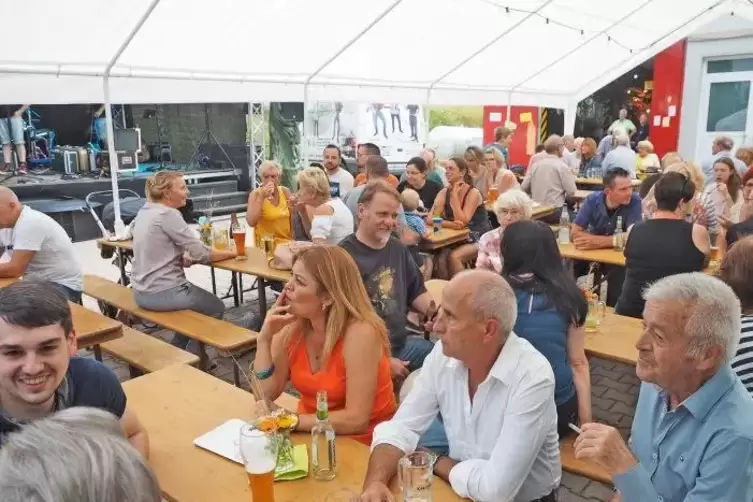 91-127042216_moersdorffest3.jpg