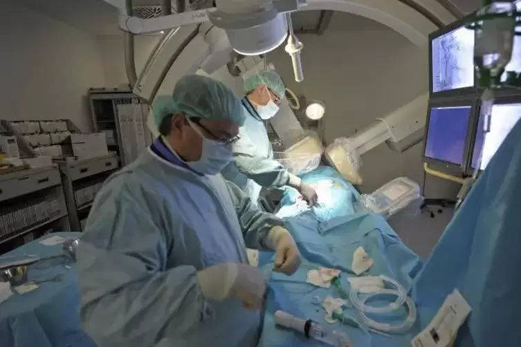 Eine Herzklappen-OP im Klinikum, das sich auf solche Eingriffe spezialisiert hat. Achiivfoto:  Kunz