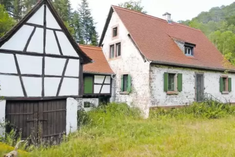 Vor allem auf den Anbau (links) hat der Denkmalschutz ein Auge.