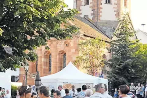 Wein und Musik: Der Kulturverein Seebach lädt wieder zur Kerwe auf dem Dorfplatz ein.