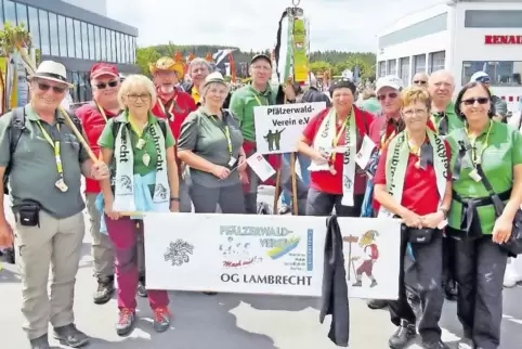 Nicht einverstanden mit dem Vorstandsbeschluss: die Abordnung des Lambrechter Pfälzerwald-Vereins beim Deutschen Wandertag.