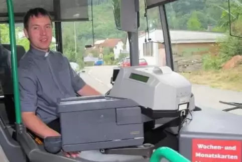 Fährt in der Freizeit Bus und will auch mit dem Bus zur Amtseinführung kommen: Christof Anselmann. ArchivFoto: Danner